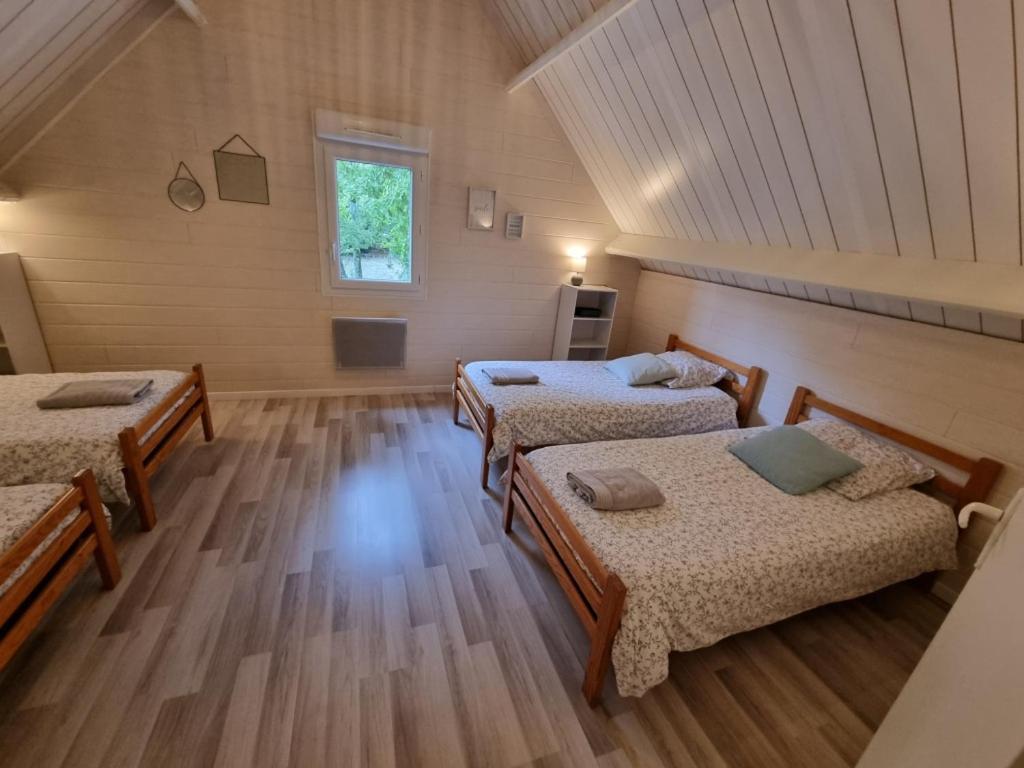 Les Chalets De Saumur, Piscine & Parc Boise, 100M Du Cadrenoir Экстерьер фото