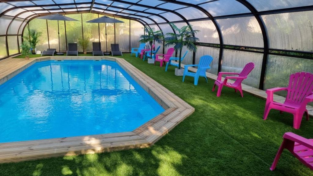 Les Chalets De Saumur, Piscine & Parc Boise, 100M Du Cadrenoir Экстерьер фото