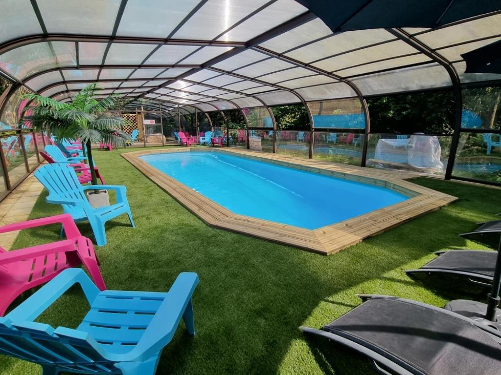 Les Chalets De Saumur, Piscine & Parc Boise, 100M Du Cadrenoir Экстерьер фото